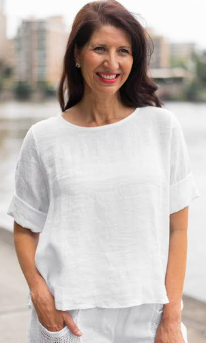 Made in Italy - LINEN ROUND NECK BUTTON TOP