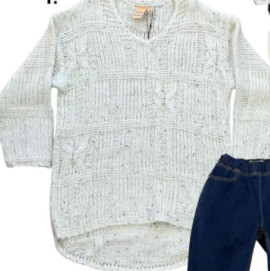 Jolie Saule - V-NECK CABLE KNIT JUMPER