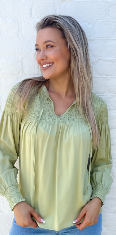 Fria - VISCOSE SHIRRING DETAIL BLOUSE